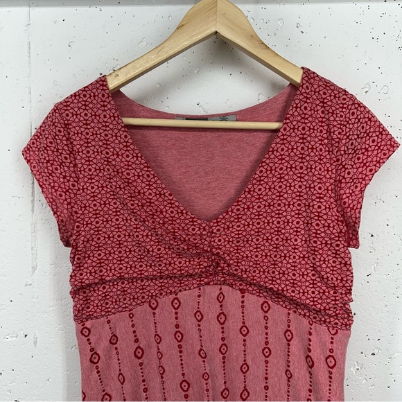 Athleta Women’s Size Medium Dhara Red Burnout Lined Dress - Picture 3 of 10